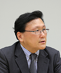 桑原氏