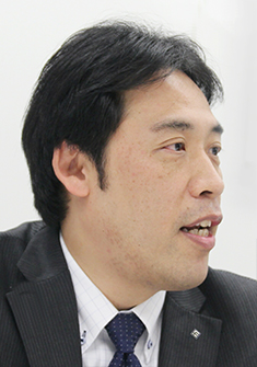 角川 友隆氏