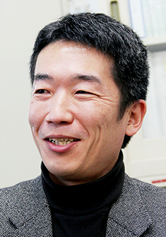 松前 進氏