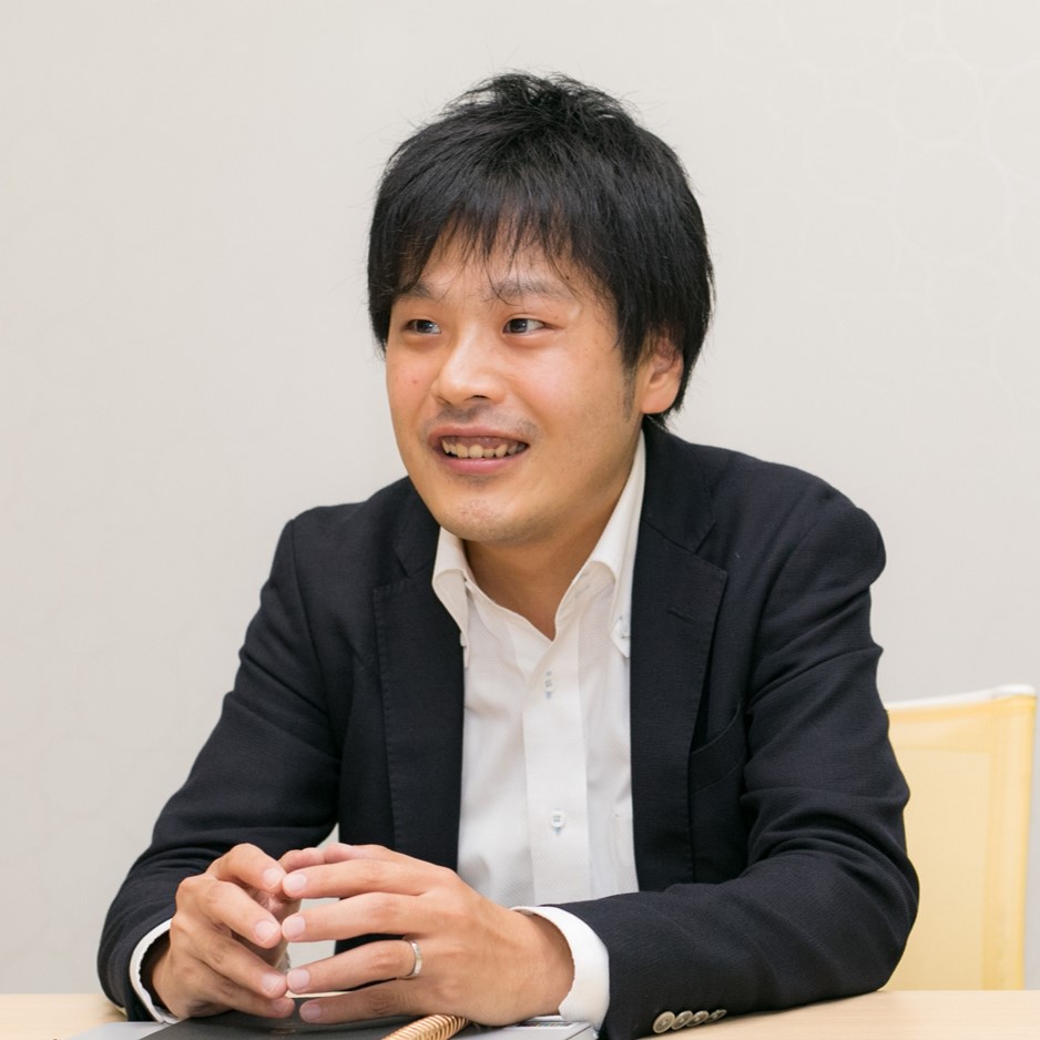 インタビュー